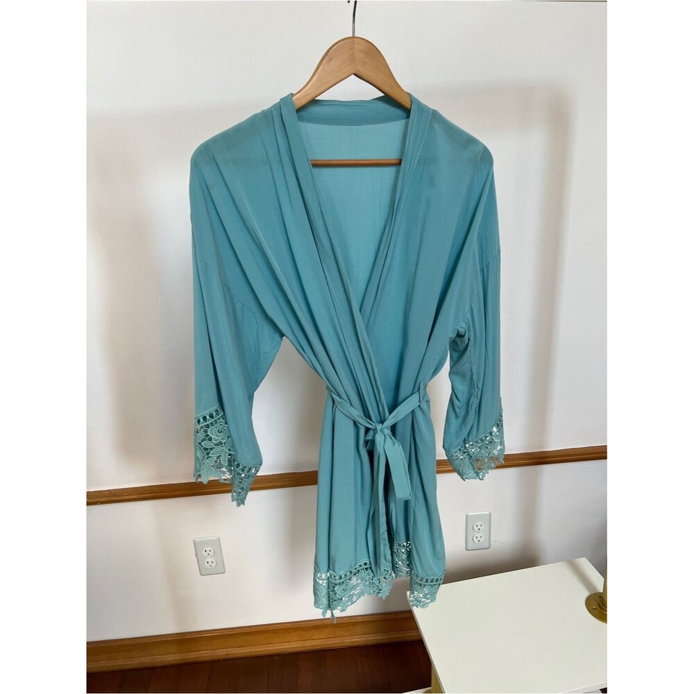 Source Unknown Light Blue Lace-Trim Kimono Robe, Bridal Robe - Picture 4 of 6